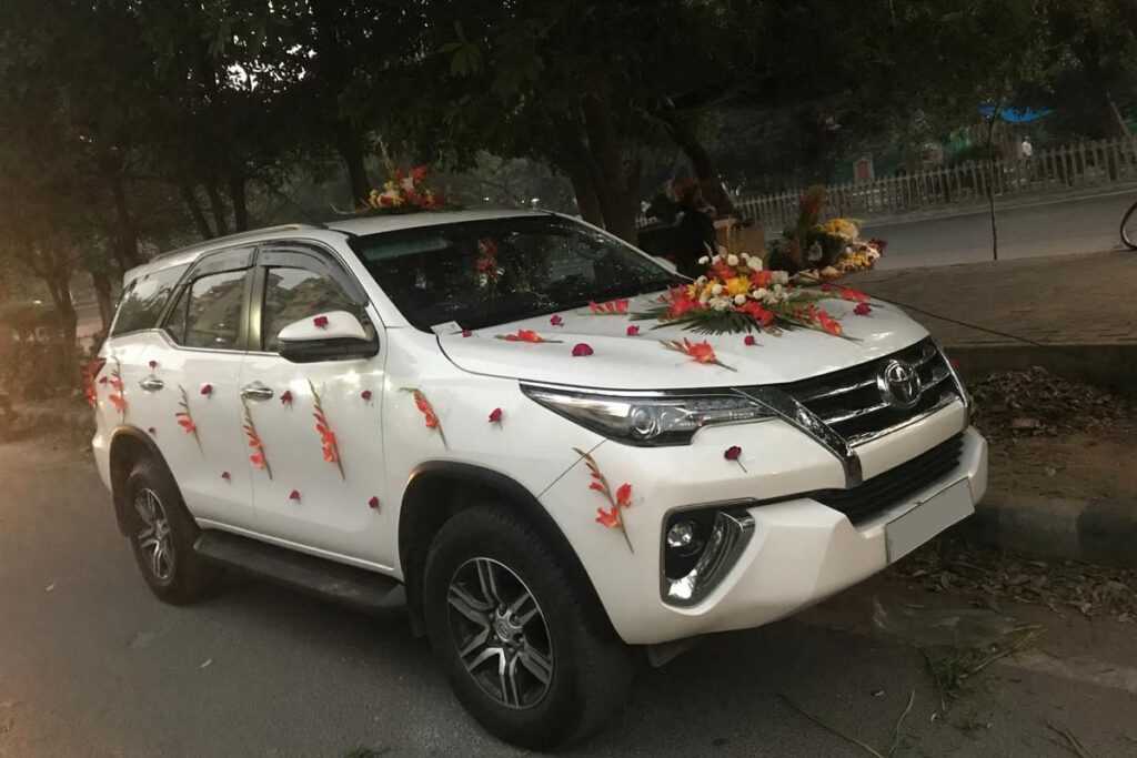 Luxury-Fortuner-Car-in-Punjab-for-Wedding​-Hire