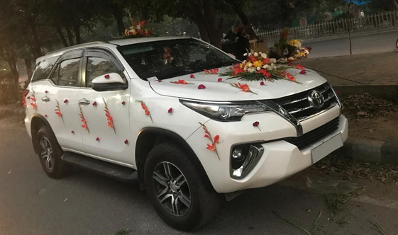 Toyota wedding car in ludhiana punjab